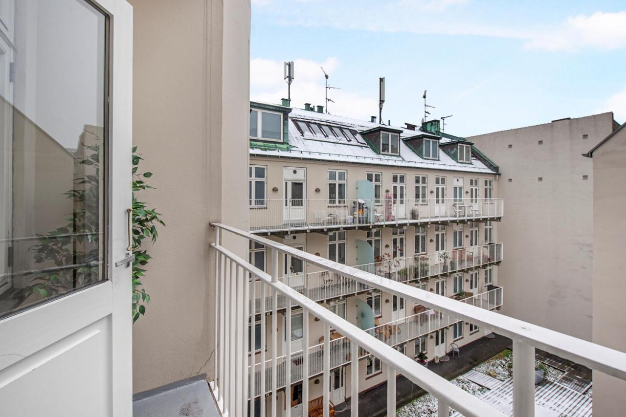 Sanders Monarch - Charming One-Bedroom Apartment With Two Balconies コペンハーゲン エクステリア 写真